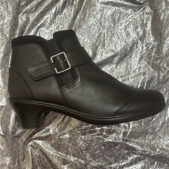 BioHeels w/ ortho cushion women’s leather Black Ankle Boots LIKE NEW!! Size 9 - Picture 10 of 14